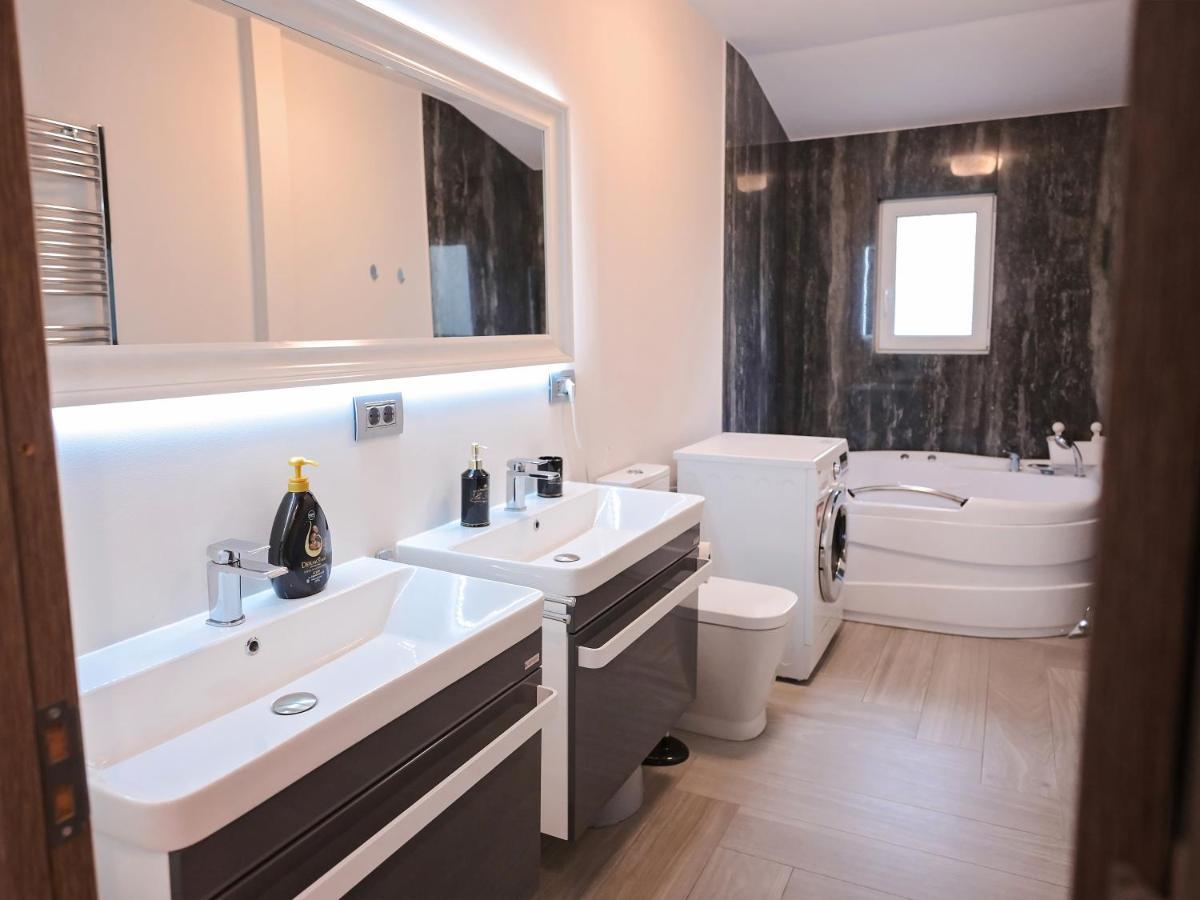 Ase Premium House Villa Suceava Eksteriør billede